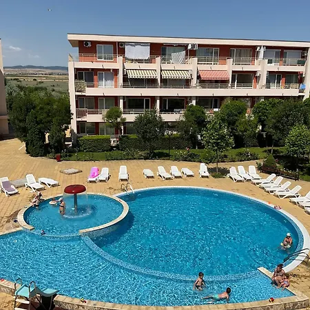 Nessebar Club In Sunny Appartement